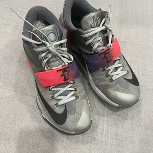 [US12]Nike KD Zoom Sneakers with Gray and Red Accents
